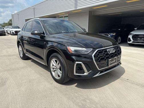 2022 Audi Q5 45 S line quattro Premium