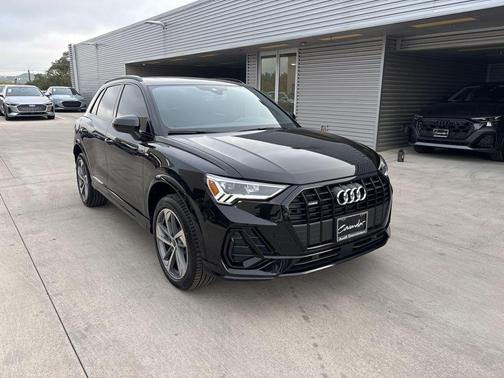 2025 Audi Q3 45 S line Premium