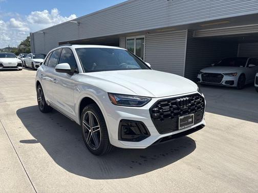 2025 Audi Q5 55 S line quattro Premium