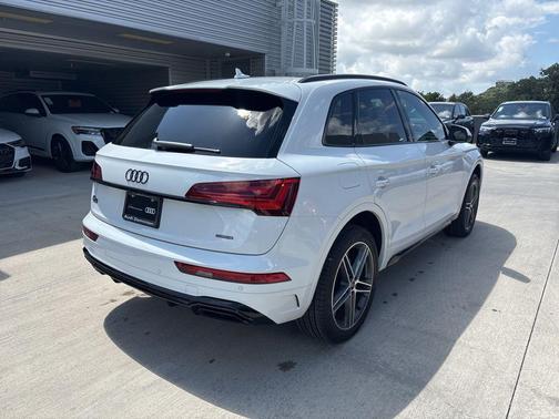 2025 Audi Q5 55 S line quattro Premium