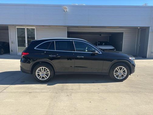 2025 Mercedes-Benz GLC 300 Base 4MATIC