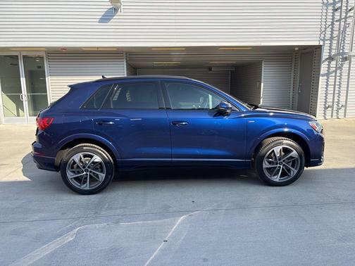 2025 Audi Q3 45 S line Premium