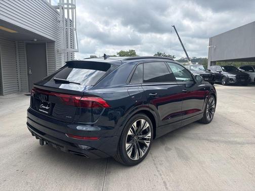 Blue Metallic 2026 Audi Q8 Prestige