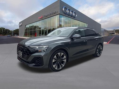 Daytona Gray Pearl Effect 2026 Audi Q8 55 Premium