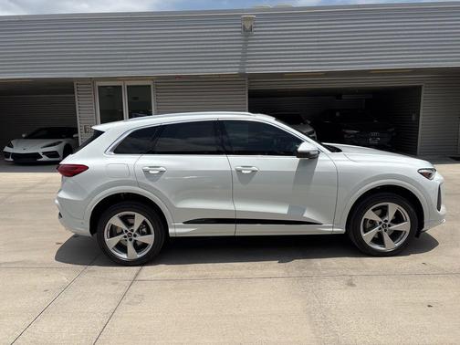 2025 Audi Q5 2.0T quattro Premium