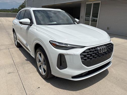 2025 Audi Q5 2.0T quattro Premium