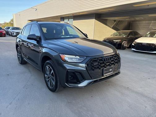 2024 Audi Q5 45 S line quattro Premium