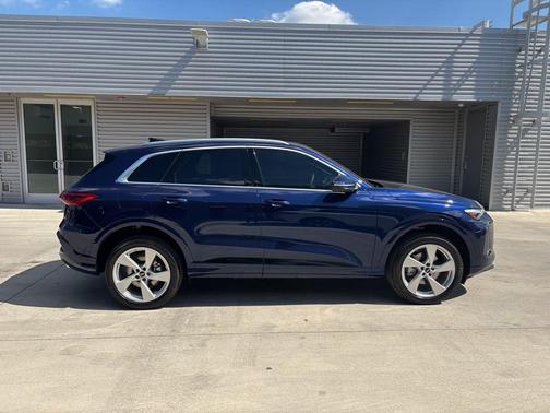 2025 Audi Q5 2.0T quattro Premium