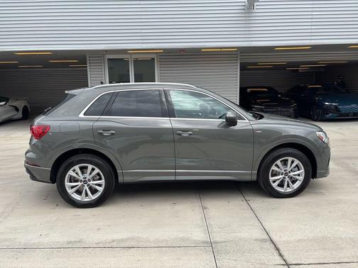 2025 Audi Q3 45 S line Premium