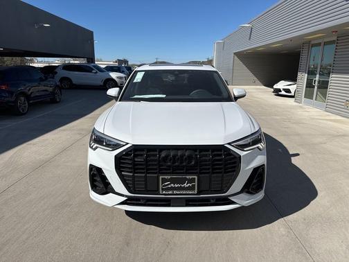 2025 Audi Q3 45 S line Premium