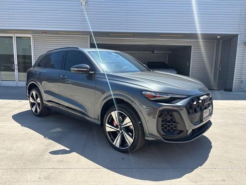 Daytona Gray Pearl 2026 Audi SQ5 3.0T Premium Plus