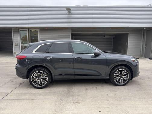 2025 Audi Q5 2.0T quattro Premium