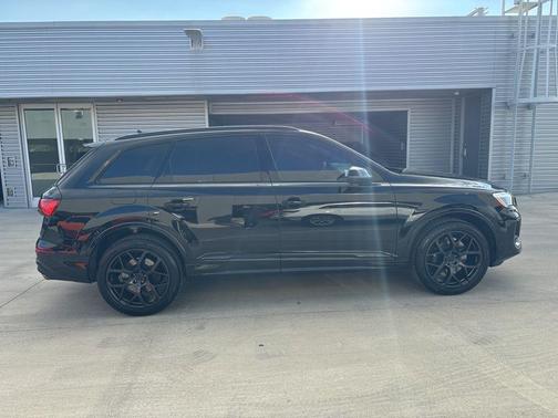 2026 Audi SQ7 4.0T PLUS