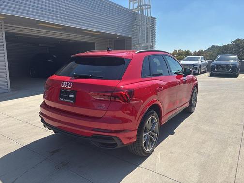 2025 Audi Q3 45 S line Premium