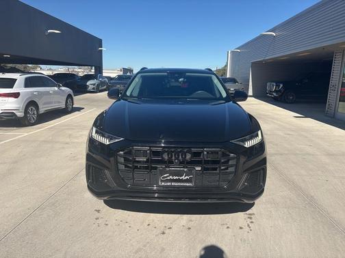2023 Audi Q8 55 Premium