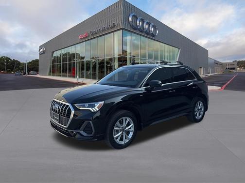 Mythos Black Metallic 2024 Audi Q3 45 S line Premium