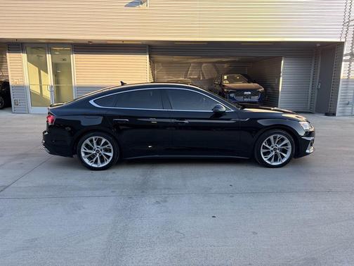 2022 Audi A5 40 Premium