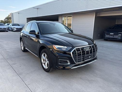 2024 Audi Q5 40 Premium