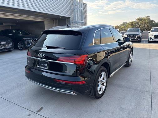2024 Audi Q5 40 Premium
