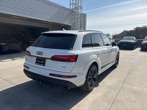 2026 Audi Q7 55 Premium Plus