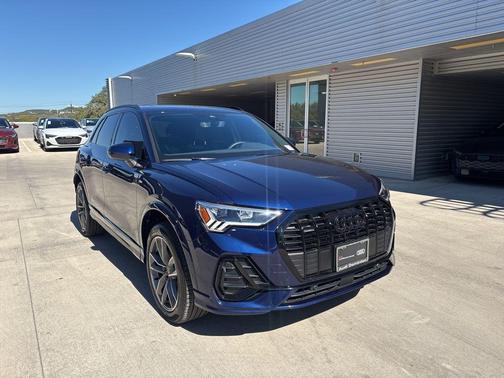 2025 Audi Q3 45 S line Premium