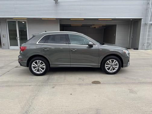 2025 Audi Q3 45 S line Premium