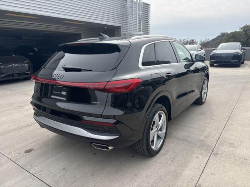 2025 Audi Q5 2.0T quattro Premium