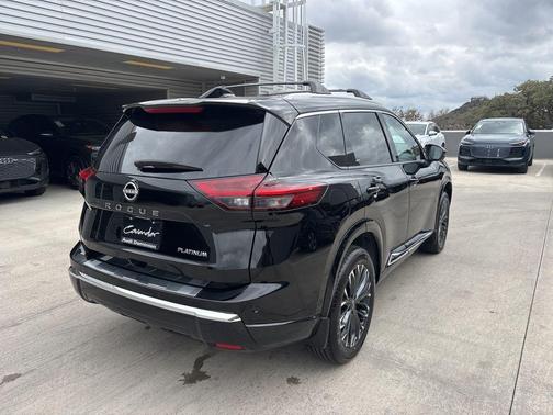 2025 Nissan Rogue Platinum