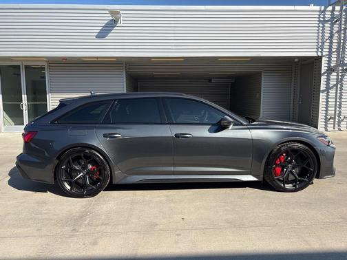 2026 Audi RS 6 Avant 4.0T quattro performance