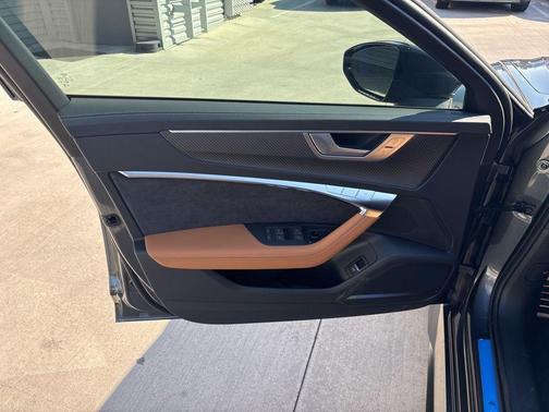 2026 Audi RS 6 Avant 4.0T quattro performance