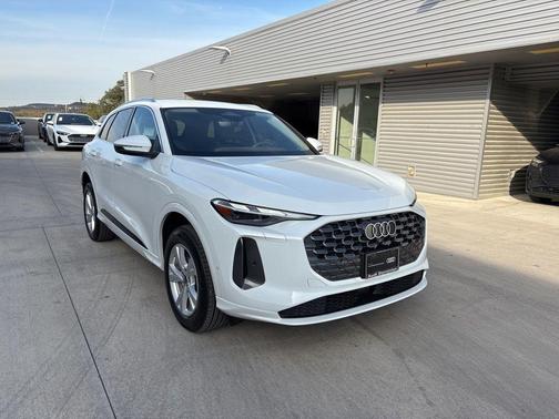 2025 Audi Q5 2.0T quattro Premium