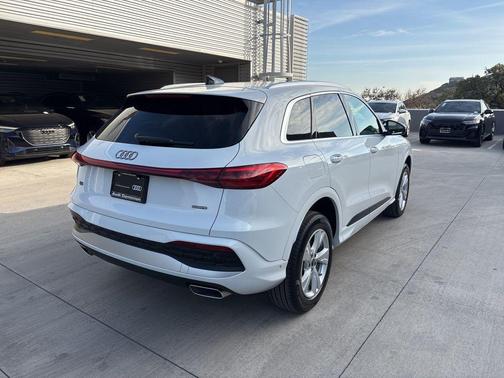 2025 Audi Q5 2.0T quattro Premium
