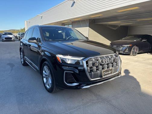 2026 Audi Q7 55 Prestige