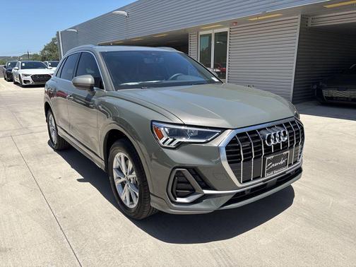 2025 Audi Q3 45 S line Premium