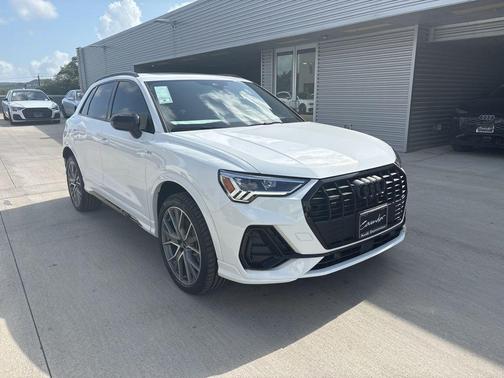 2025 Audi Q3 45 S line Premium