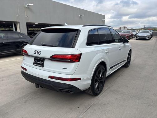 2026 Audi Q7 55 Premium Plus