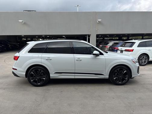 2026 Audi Q7 55 Premium Plus
