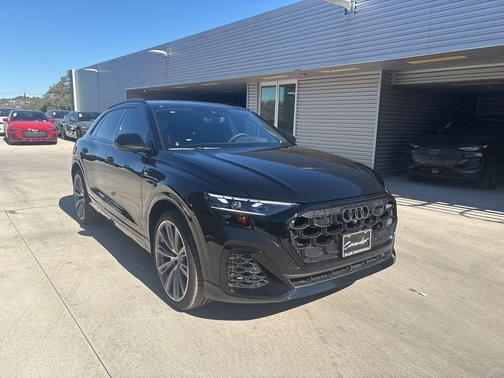 2026 Audi Q8 Prestige