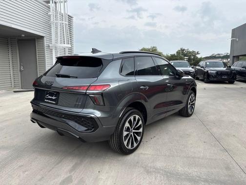 Daytona Gray Pearl 2026 Audi Q3 S line