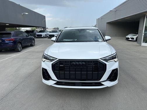 2025 Audi Q3 45 S line Premium