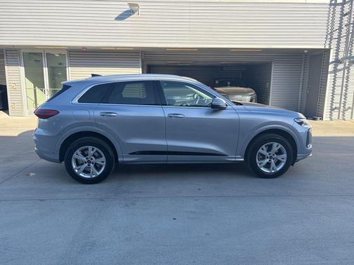 2025 Audi Q5 2.0T quattro Premium