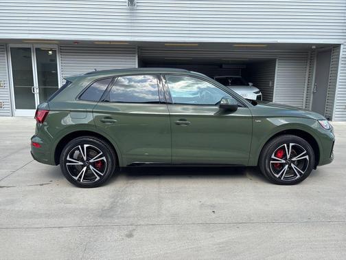 2025 Audi Q5 45 S line quattro Premium