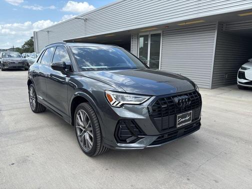 2025 Audi Q3 45 S line Premium