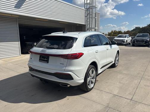 2025 Audi Q5 2.0T quattro Premium