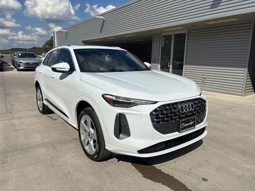 2025 Audi Q5 2.0T quattro Premium