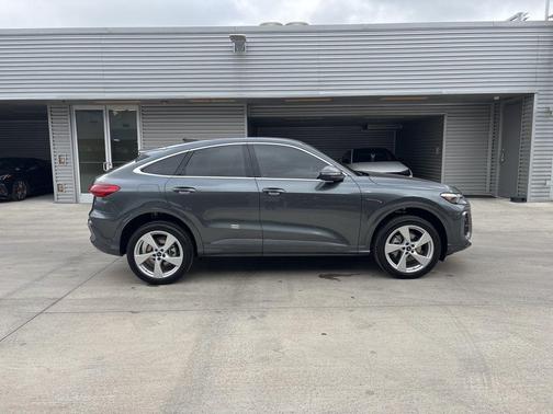 2025 Audi Q5 2.0T Premium