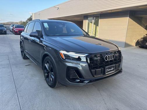 2026 Audi Q7 55 Premium Plus