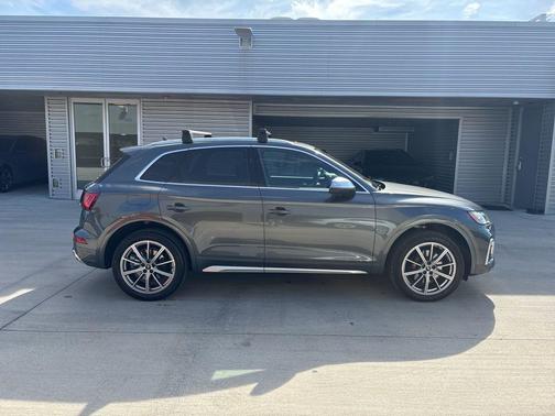 2022 Audi SQ5 3.0T Premium