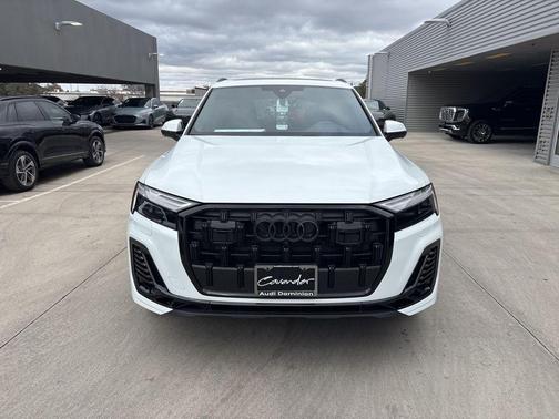 2026 Audi Q7 55 Premium Plus