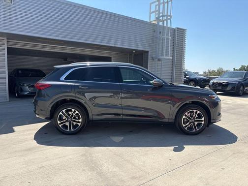 Tambora Gray Metallic 2025 Audi Q5 2.0T quattro Premium